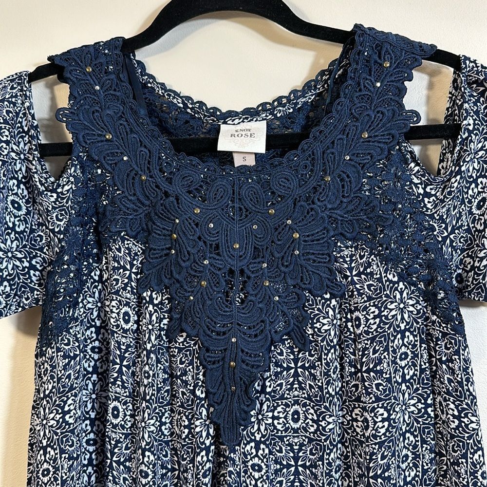 Knox Rose Embroidered Lace Blue White Floral Mini Cold Shoulder Dress Small - Picture 2 of 9